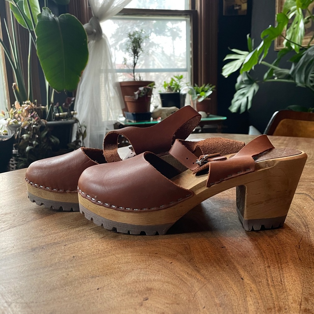 MIA ABBA Swedish Heeled clogs size 40 newish